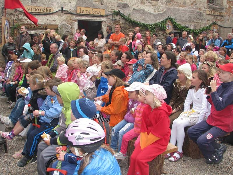 Středověk na tvrzi, Nebovidy 21. června 2014