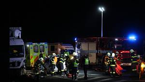 Dopravní nehoda na obchvatu Kolína u Šťáralky v pondělí 10. ledna 2022.