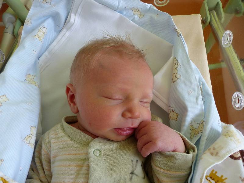 Radim Havránek se narodil 4. února 2019 s mírami 3980 g a 52 cm. V Konárovicích ho přivítali bráška Adam (6) a rodiče Hana a Michael.