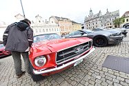 Kolínské Karlovo náměstí patřilo americkým Mustangům.
