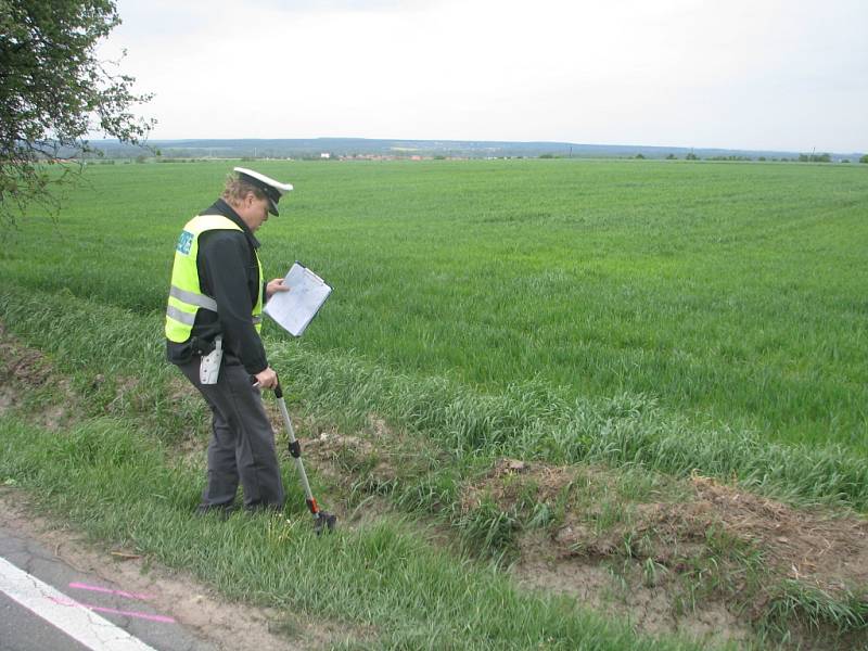 Autonehoda u Červených Peček, 5.5.2009