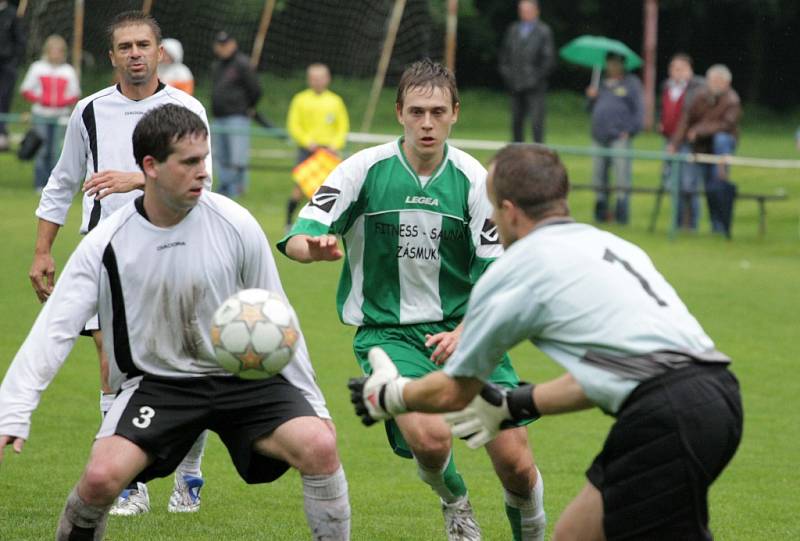 Z utkání I. A třídy Zásmuky - Brandýs n. L. 2:1, sobota 30. května 2009