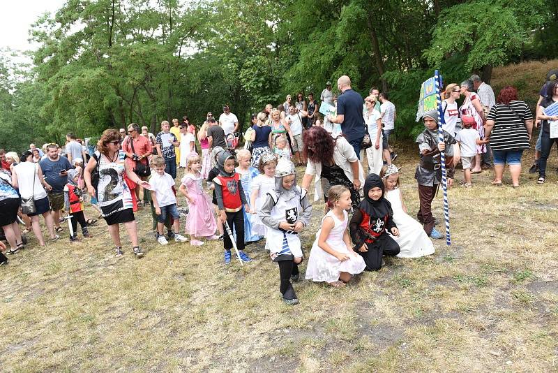 Kmochův Kolín začal tradičním pasováním předškoláků.