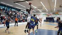 Z pátého utkání čtvrtfinálové série play off BC Kolín - Ústí nad Labem (71:85).