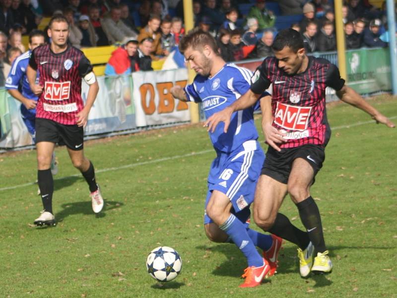 Z utkání České fotbalové ligy Kolín - Čáslav (1:2)