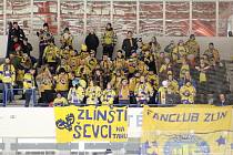 Fanoušci hokejového Zlína přijeli podpořit svůj klub až do Kolína.