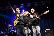 Americký kytarový virtuos Neil Zaza s italskými spoluhráči koncertoval v MSD Kolín.
