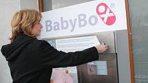 V Kolíně začal sloužit nový, moderní babybox.