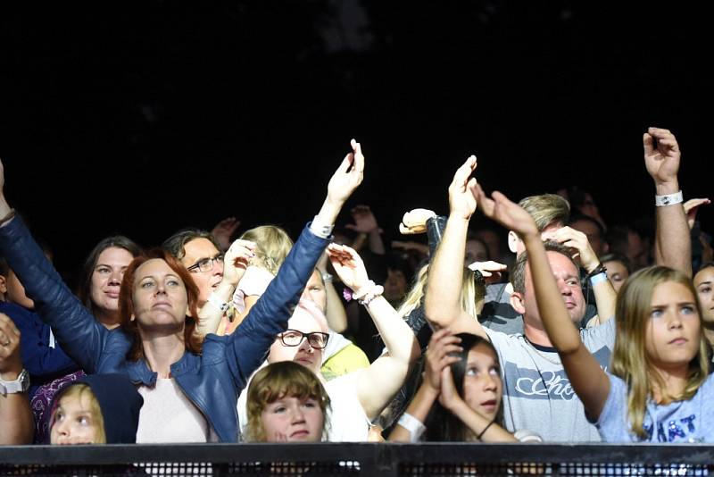 Na slavná léta festivalu Rock for People zavzpomínali v sobotu v areálu českobrodského stadionu Na Kutilce, kam se alespoň na jeden den opět vrátilo festivalové dění.