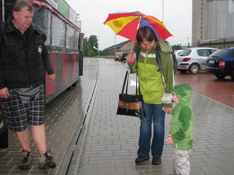 Slavnostní otevírání přednádraží v Českém Brodě