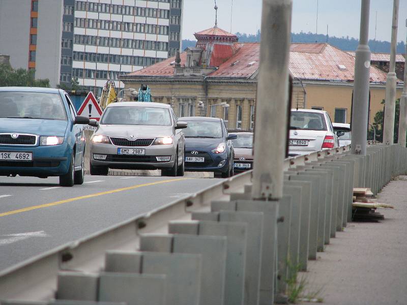 Rekonstrukce Nového mostu v Kolíně.