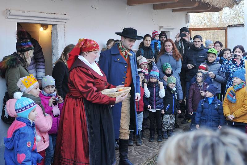 Tříkrálová koleda přilákala do Kouřimi davy lidí.