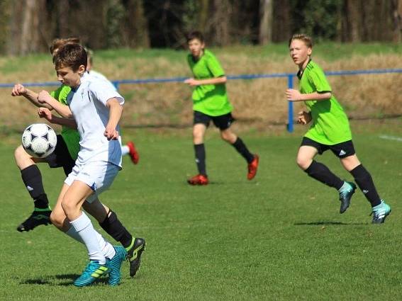 Z utkání žáků FK Kolín U14 - Benešov (0:2).