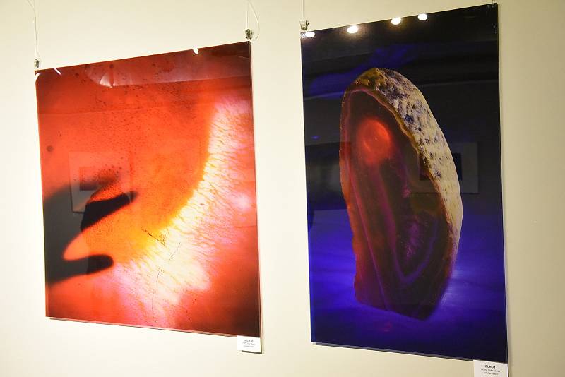 Z vernisáže výstavy fotografií Reného Hraly nazvané Jedním okem ve Studiové scéně Pod točnou v Městském divadle v Kolíně.