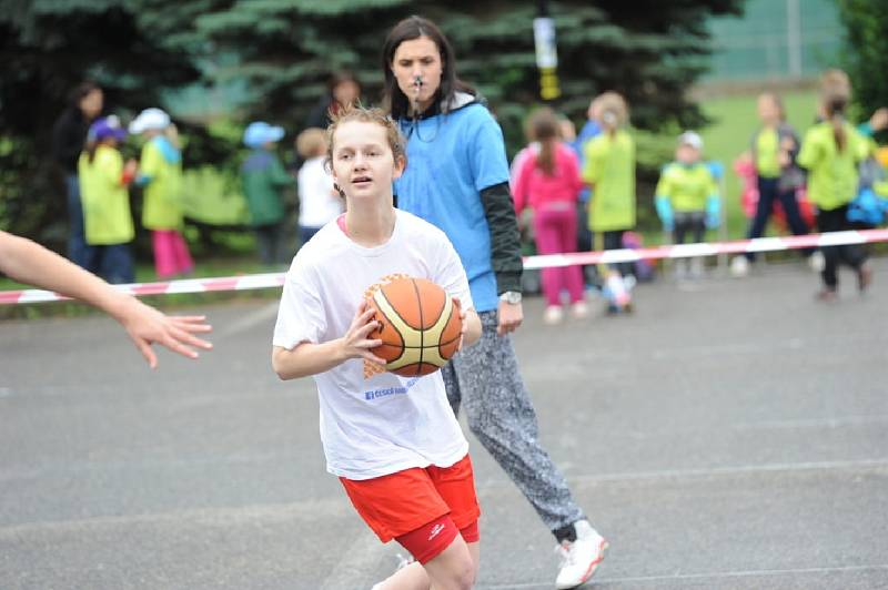 Streetball a dětský den byl již po patnácté