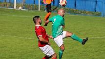 Z utkání Český Brod B (v zeleném) - Dolní Bousov (1:0).