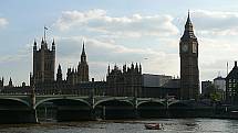 Westminsterský palác a hodinová věž Big Ben 