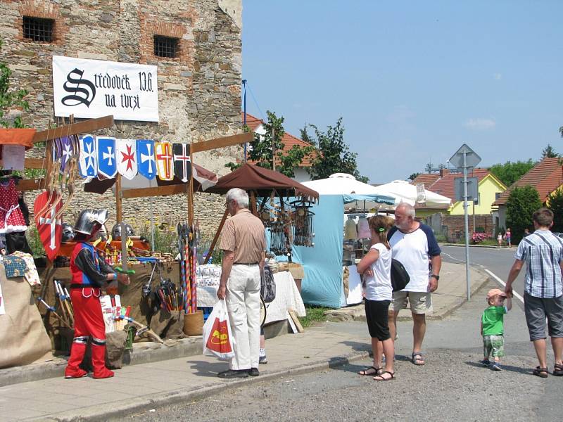 Středověk na tvrzi, Nebovidy červen 2015