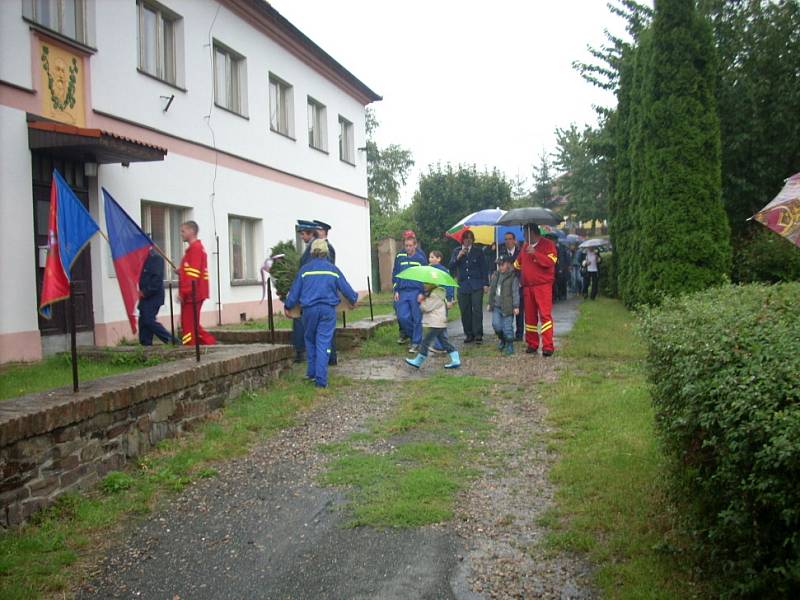 Oslavy 670. výročí založení Drahobudic a 110 let trvání hasičského sboru