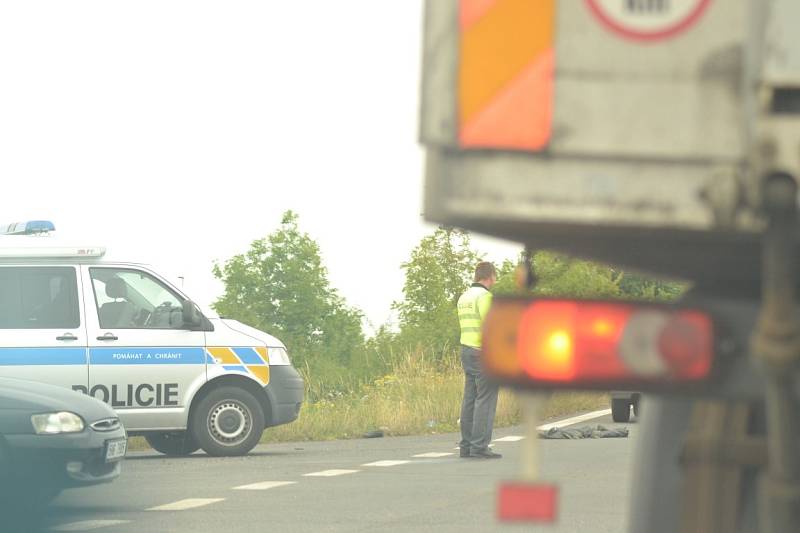 Vážně zraněného cyklistu odvezl vrtulník