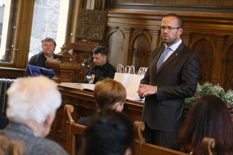 Ze slavnostního ocenění dobrovolníků Oblastním spolkem Českého červeného kříže a městem Kolín.