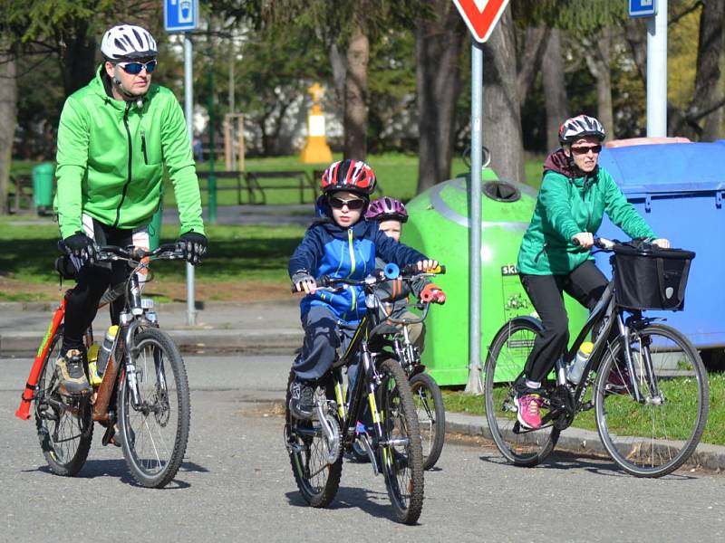 První cyklovyjížďka a slavnostní zahájení provozu Cyklistického centra v Kolíně