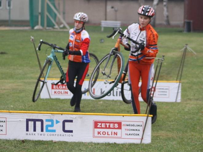 Jezdci kolínské stáje Remerx - Merida - Team ladili formu na domácí trati v Borkách.