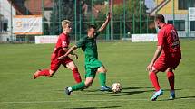 Z fotbalového utkání krajského přeboru Velim - Polaban Nymburk (3:0)