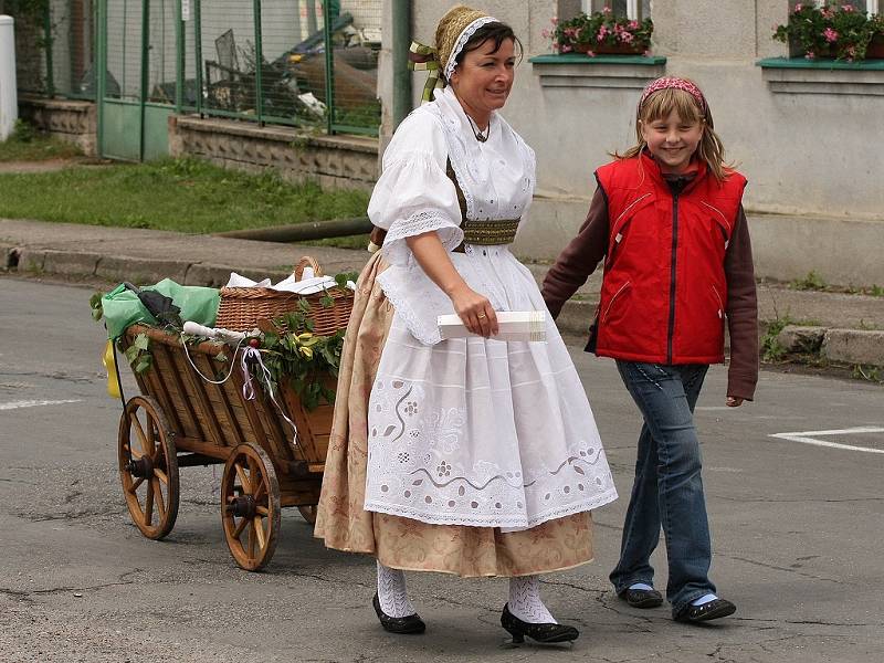 Staročeské máje v Jestřabí Lhotě