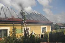 Požár rodinného domu v obci Malotice-Lhotky. 