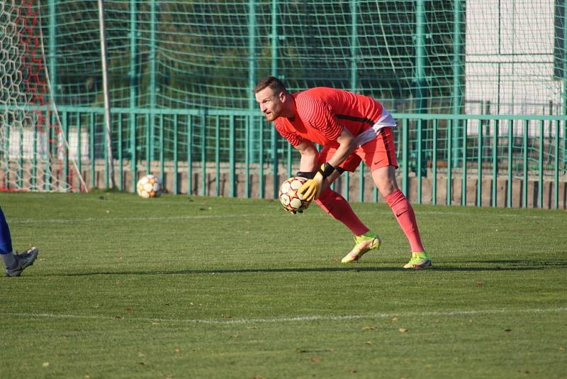 Z fotbalového utkání krajského přeboru Velim - Vlašim B