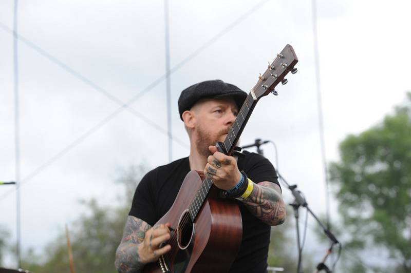 Na slavná léta festivalu Rock for People zavzpomínali v sobotu v areálu českobrodského stadionu Na Kutilce, kam se alespoň na jeden den opět vrátilo festivalové dění.