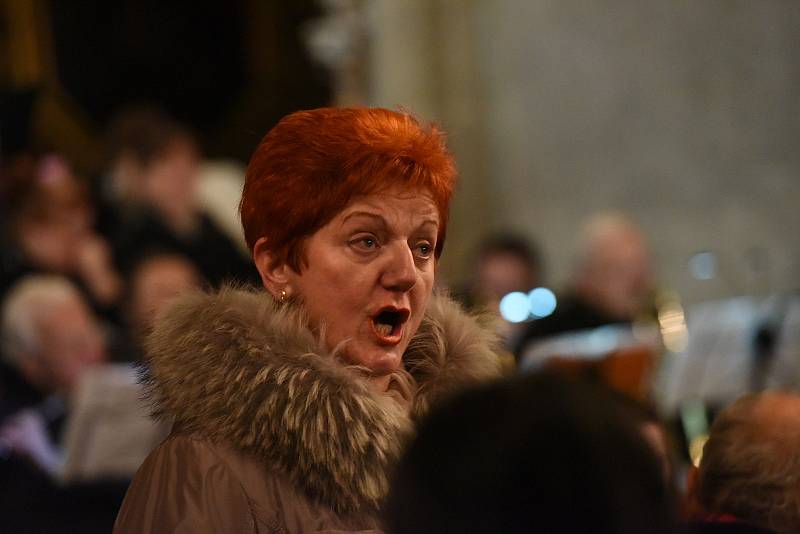 Česká mše vánoční Jakuba Jana Ryby v podání Kolínské filharmonie v chrámu svatého Bartoloměje v Kolíně.