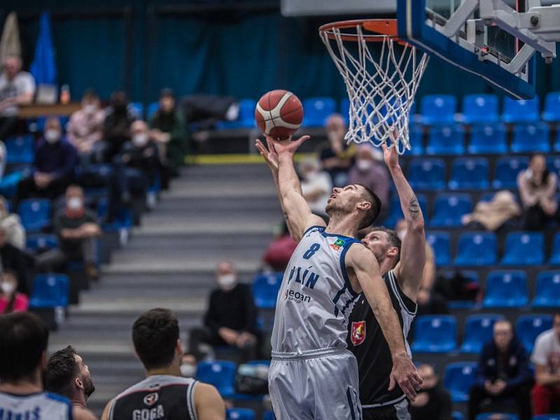 Z utkání NBL BC Kolín - Hradec Králové (86:68).