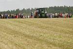 Výstava zemědělské techniky u Bečvár. 20.5. 2009