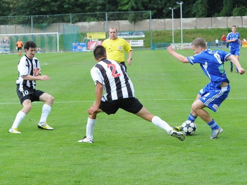 Z utkání FK Kolín - Horní Měcholupy (2:0).