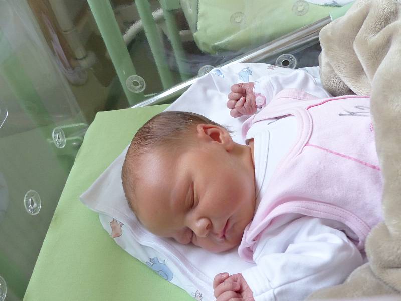 Michaela Šímová se narodila 17. prosince 2021 v kolínské porodnici, vážila 3210 g a měřila 51 cm. Do Starého Kolína odjela s maminkou Kristýnou a tatínkem Michalem.