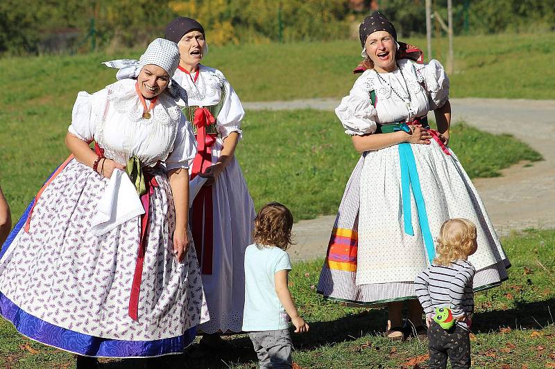 Svatohavelskému posvícení přálo počasí.