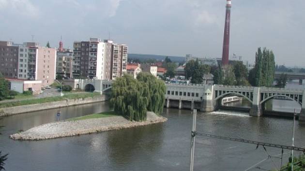 Studentka gymnázia v maturitní práci vyznala lásku rodnému městu Kolín -  Kolínský deník