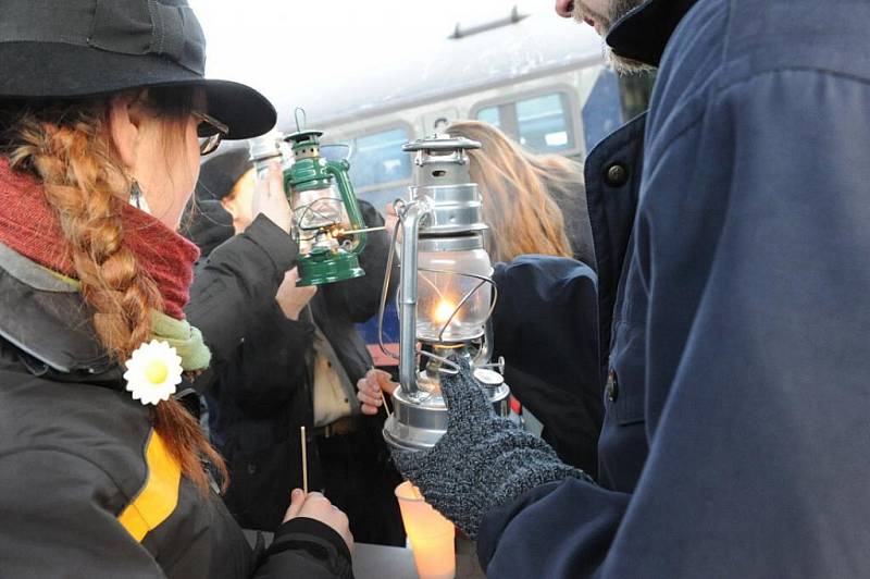 Betlémské světlo dorazilo do Kolína