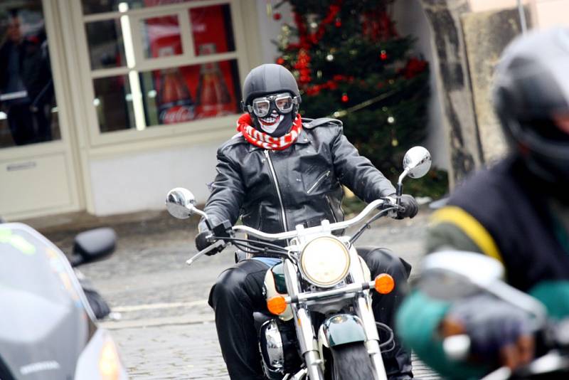 Vánoční výjezd motorkářů pod taktovkou Kolínské verbeže