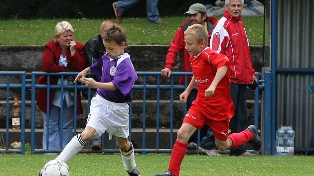 Z krajského finále mladší přípravky, které se hrálo na hřišti FK Kolín.