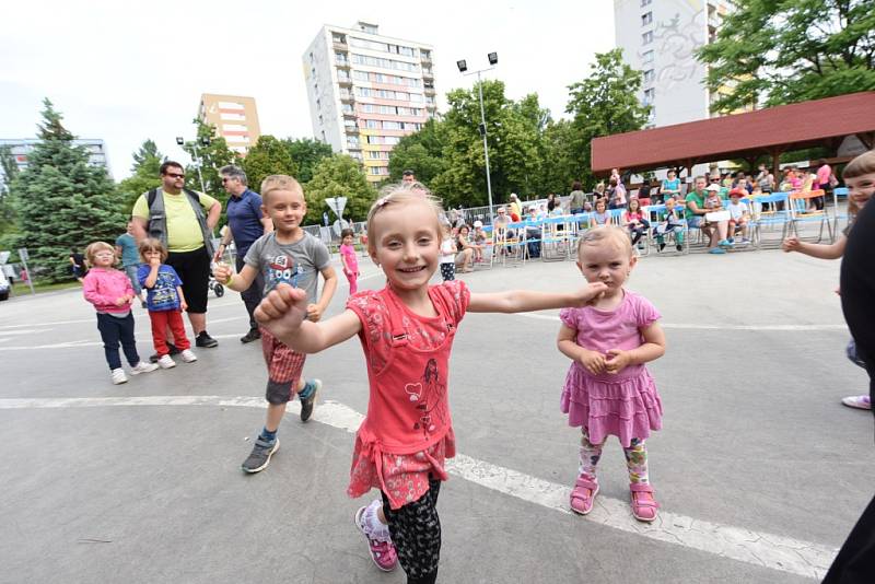 Streetball Cup a dětský den v areálu Vodního světa Kolín