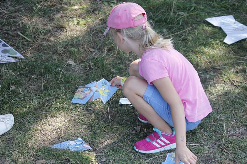 Souběžně s letním rodinným festivalem Kouřimská skála se v Kouřimi v sobotu odpoledne uskutečnil 18. ročník Putování s pohádkou. 