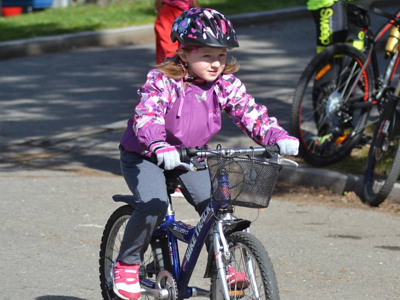 První cyklovyjížďka a slavnostní zahájení provozu Cyklistického centra v Kolíně