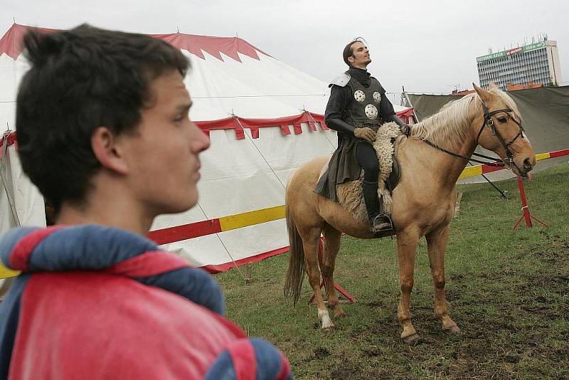 Rytíři svedli v Kolíně první bitvu