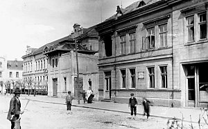 O kterou kolínskou ulici na snímku z roku 1920 se jedná?