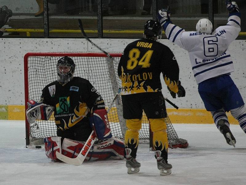 Z utkání druhé hokejové ligy Kolín - Sokolov (7:6).