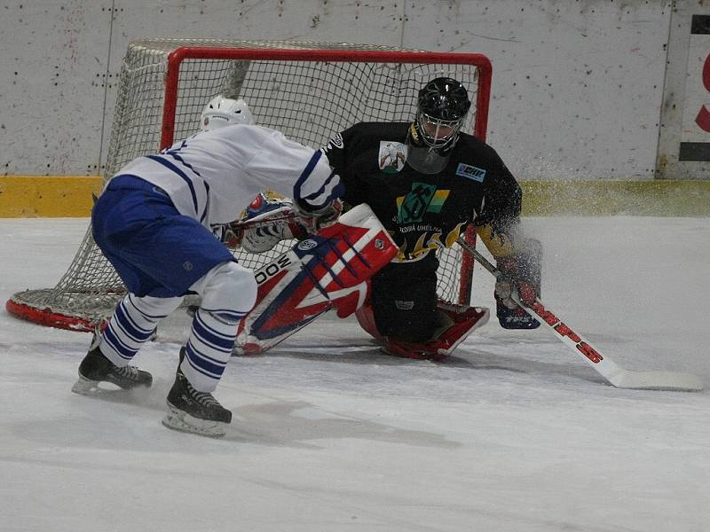 Z utkání druhé hokejové ligy Kolín - Sokolov (7:6).