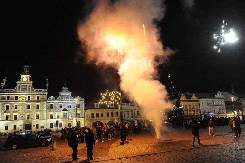 Oslava příchodu nového roku na Karlově náměstí v Kolíně